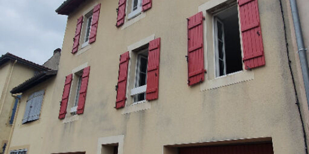 maison à MONT DE MARSAN (40000)